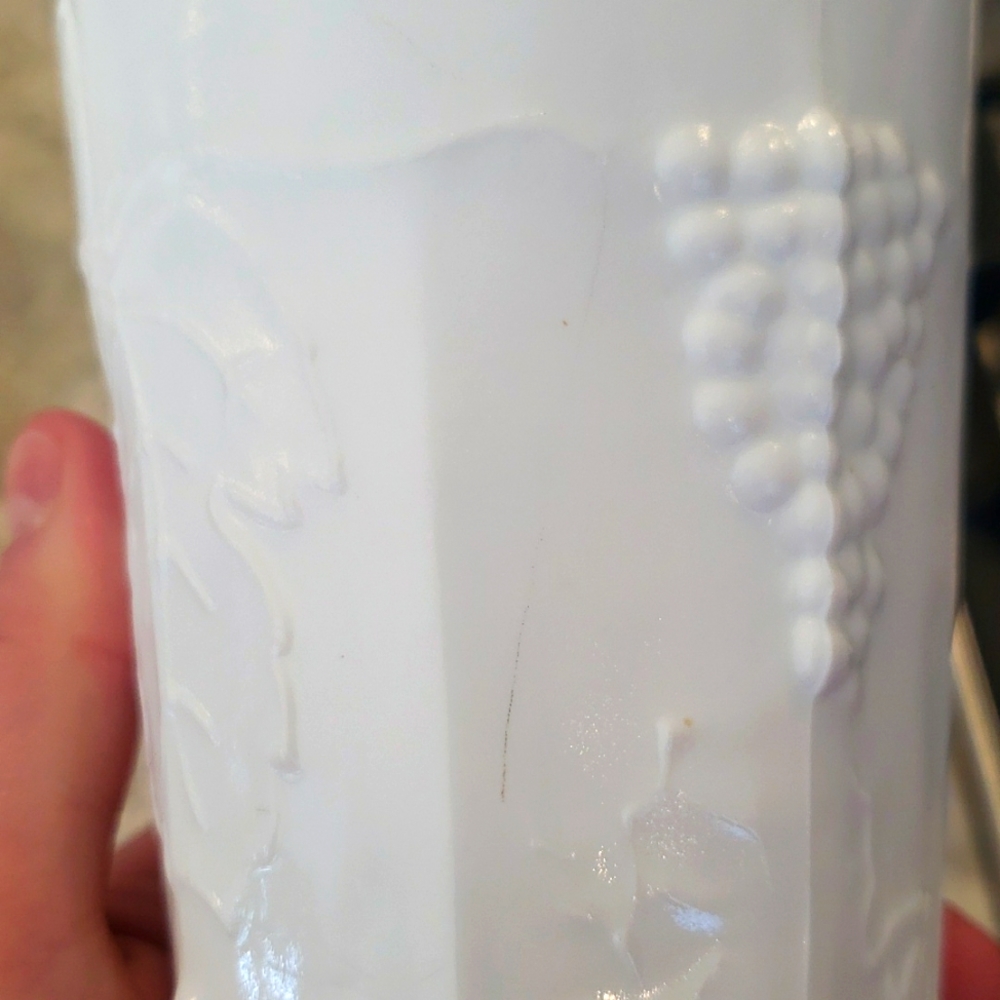 Two Grape Pattern Milk Glass Cups - Picture 5 of 8